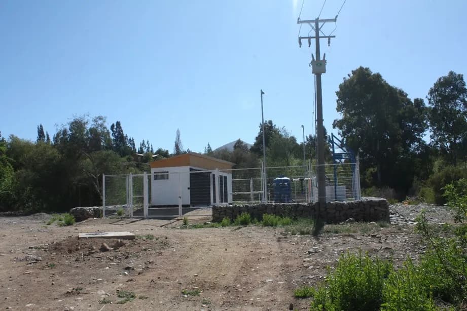 Planta de tratamiento de agua potable rural apoyada por Fundación Puquial